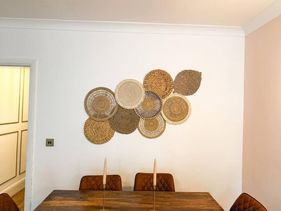 Charming Spacious 2Br Flat Near Station Plus Parking London Exterior photo
